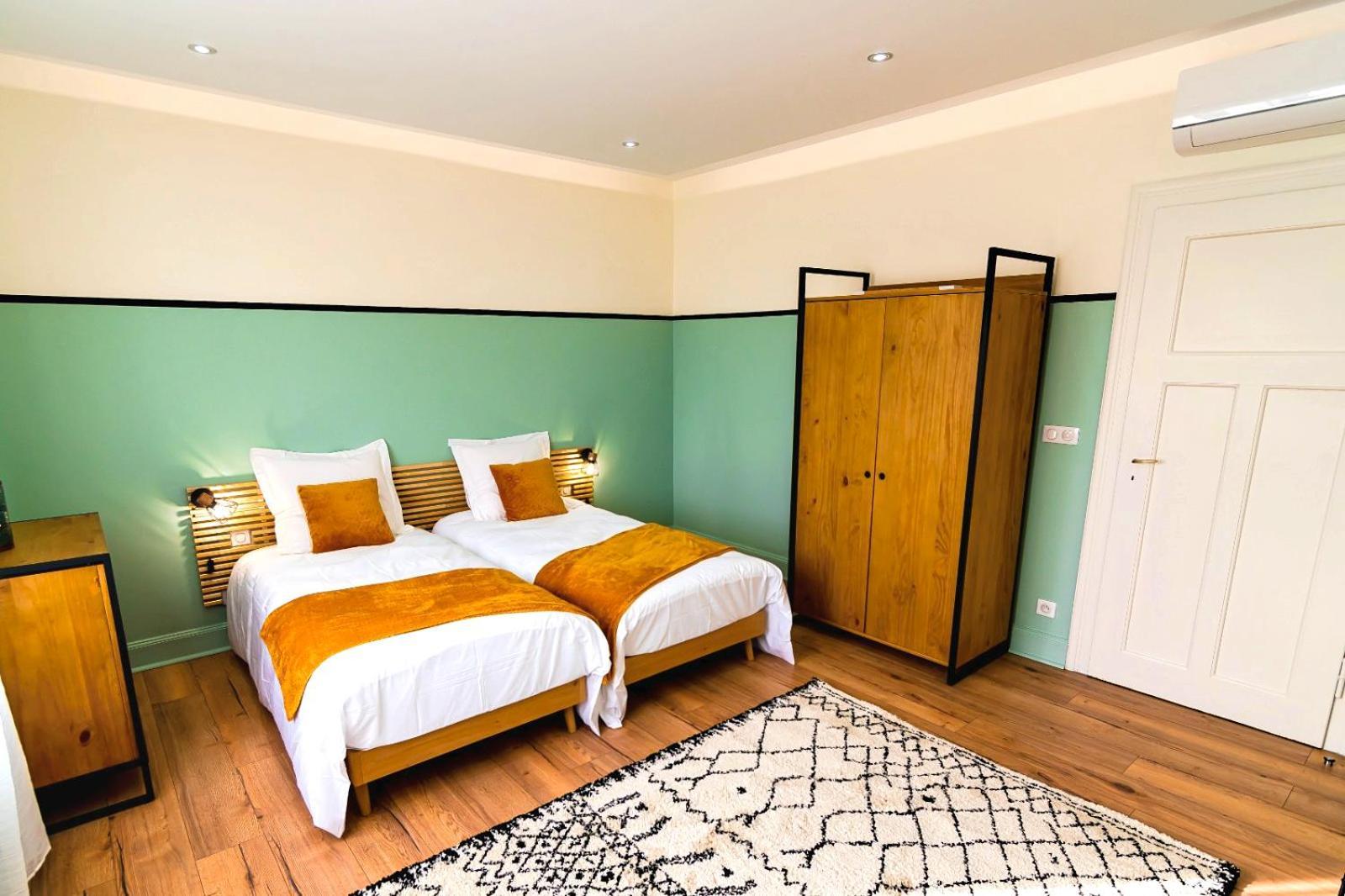 Bel Ami 01 - Turquoise & Or - Moderne Chic - Centre Ville - Acces Jardin - Clim - Wifi - Parking - Localisation Ideale ستشيلتيغهيم المظهر الخارجي الصورة